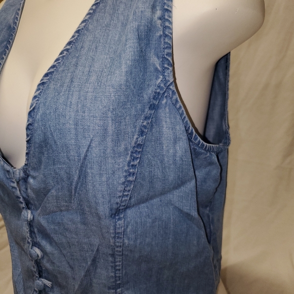 Volcom tank - Picture 3 of 4